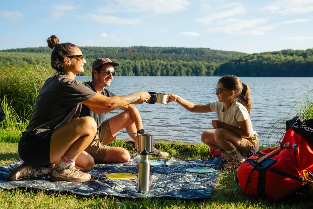 pique nique au lac des Vieilles Forges à Les Mazures dans les Ardennes