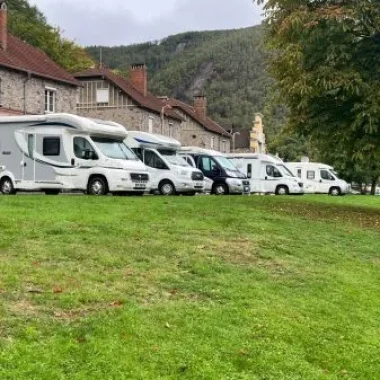 aire de camping-cars à Monthermé dans les Ardennes