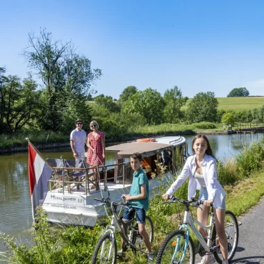 Tourisme fluvial et fluvestre dans le Sud Ardennes
