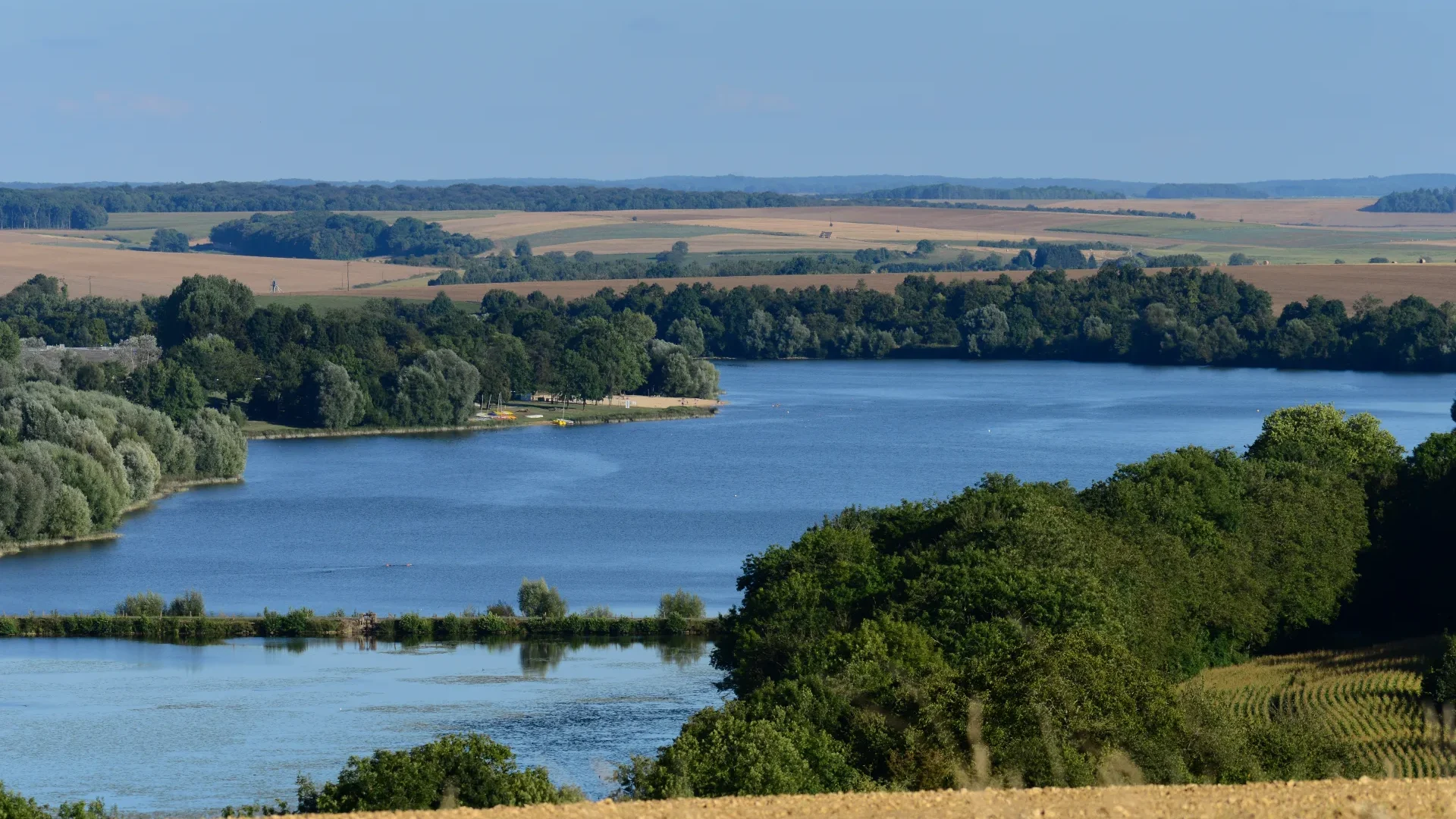Lac de Bairon, vue d'ensemble